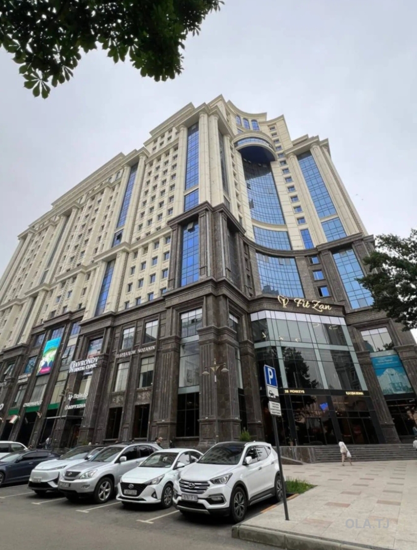 4 комнатная квартира, 8, 167 м²