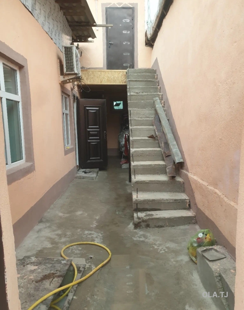 Комната в 4 комнатной квартире, 1/,
