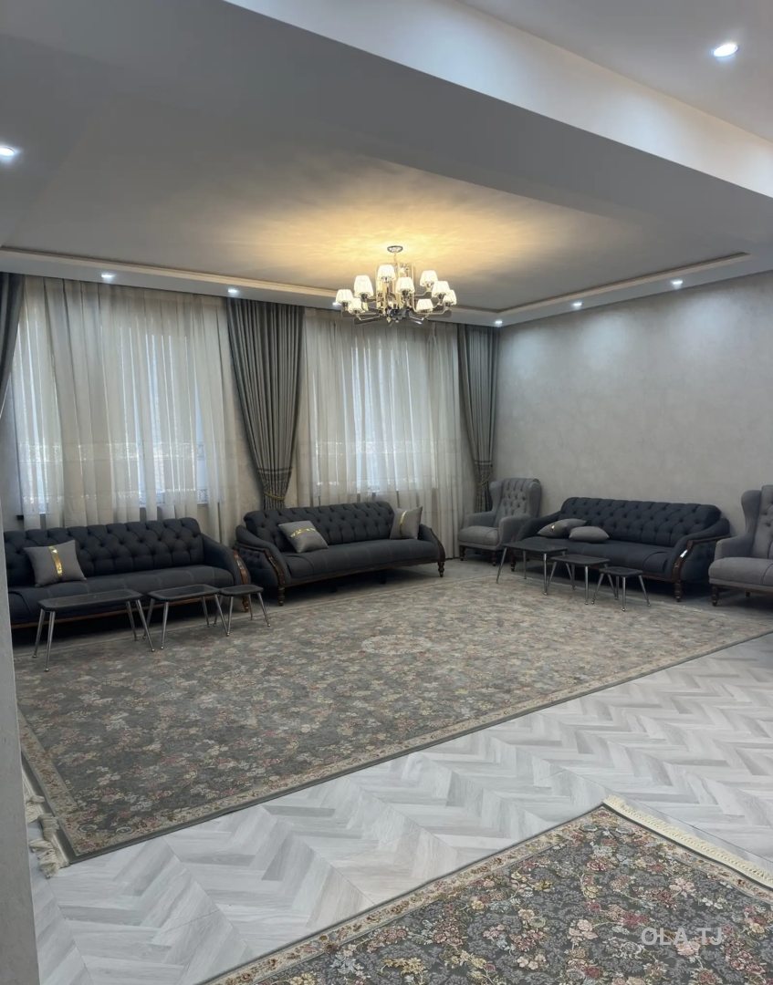 3 комнатная квартира, 13 этаж, 150 м²