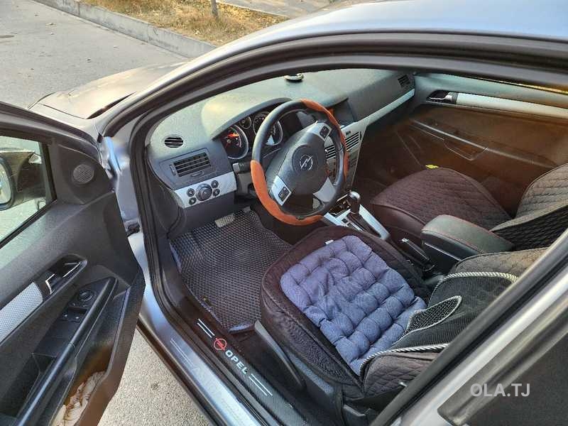 Opel Astra H,  2006