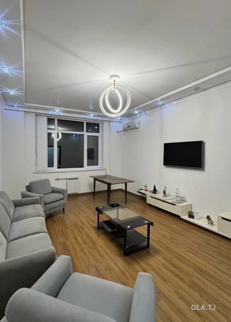 2 комнатная квартира, 8 этаж, 106 м²