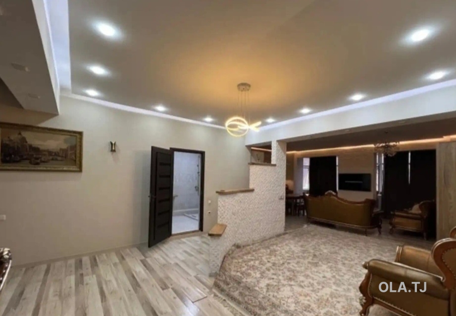 3 комнатная квартира, 4 этаж, 130 м²