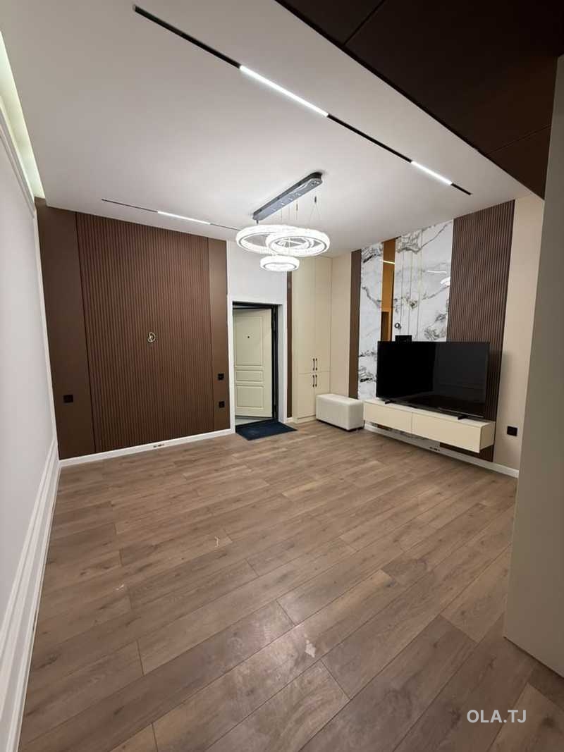 3 комнатная квартира, 14 этаж, 132 м²