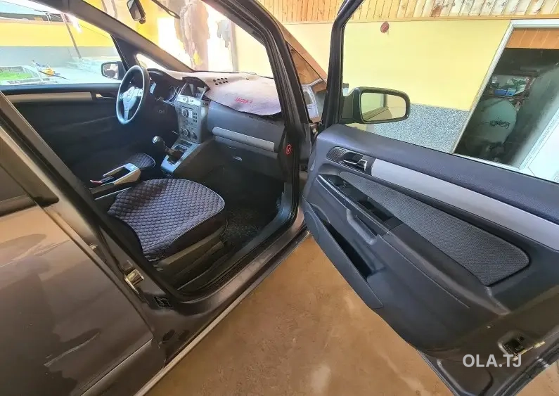 Opel Zafira,  2006