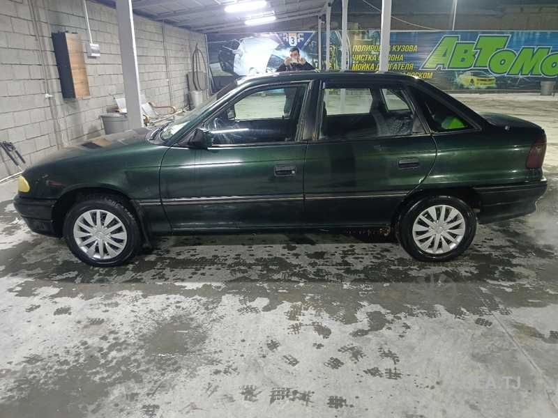 Opel Astra F,  1994