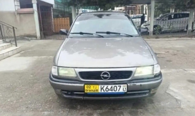 Opel Astra F,  1993