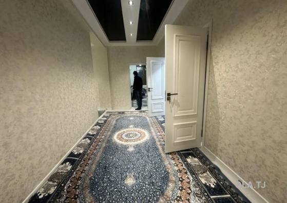 2 комнатная квартира, 8 этаж, 130 м²