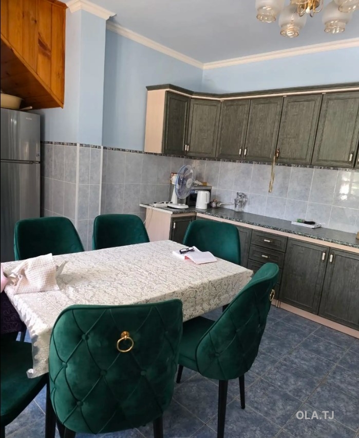 Дом (хавли), 6 комнат, 3 эт