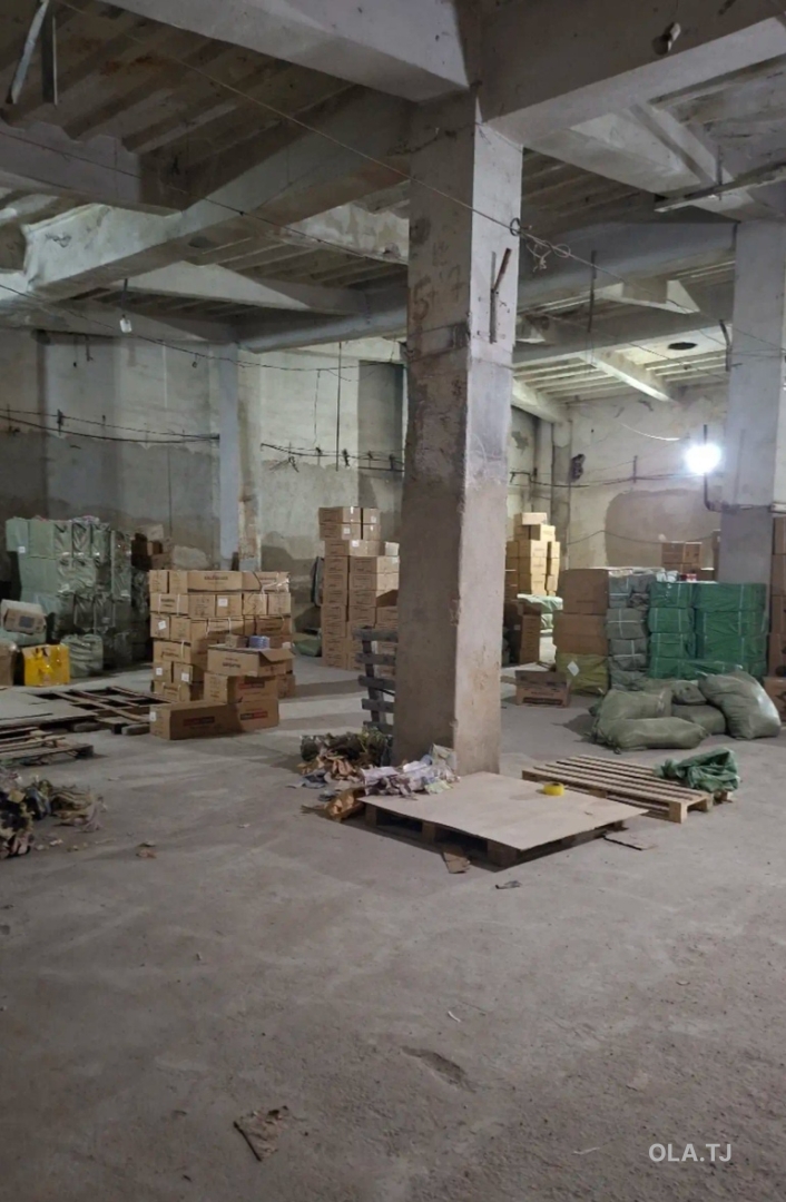 Офис в аренду, В бизнес-центре, 1500 м²
