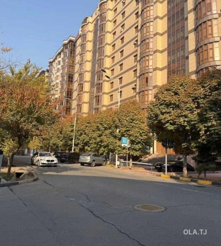 4 комнатная квартира, 9, 107 м²