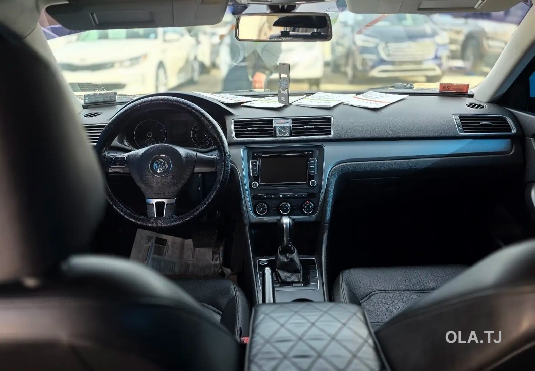 Volkswagen Passat,  2015