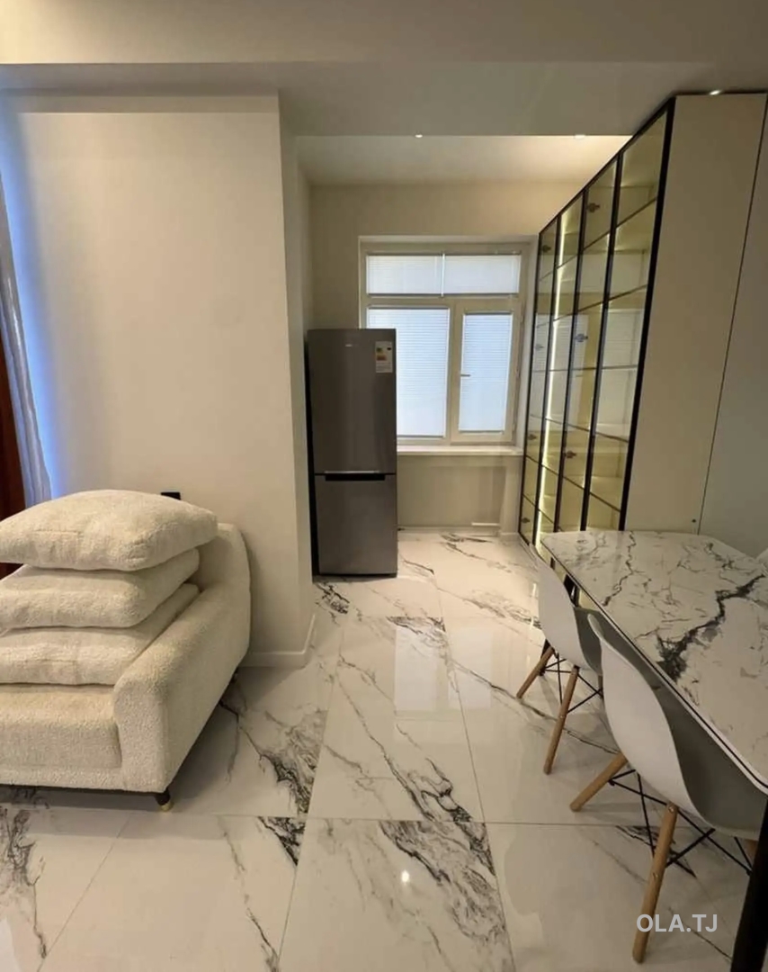 3 комнатная квартира, 16 этаж, 90 м²