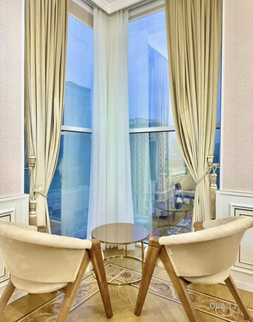 3 комнатная квартира, 10 этаж, 100 м²