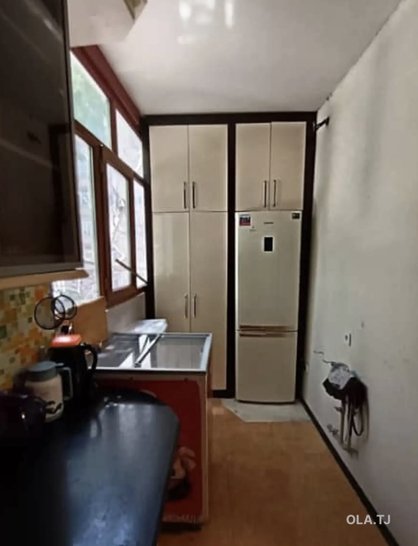 3 комнатная квартира, 3 этаж, 90 м²
