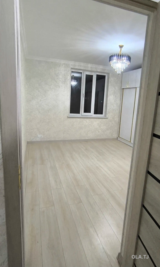 3 комнатная квартира, 2 этаж, 1 м²