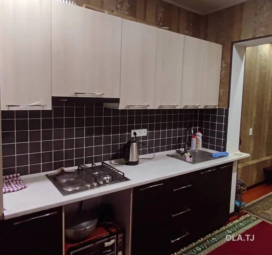 3 комнатная квартира, 9 этаж, 80 м²