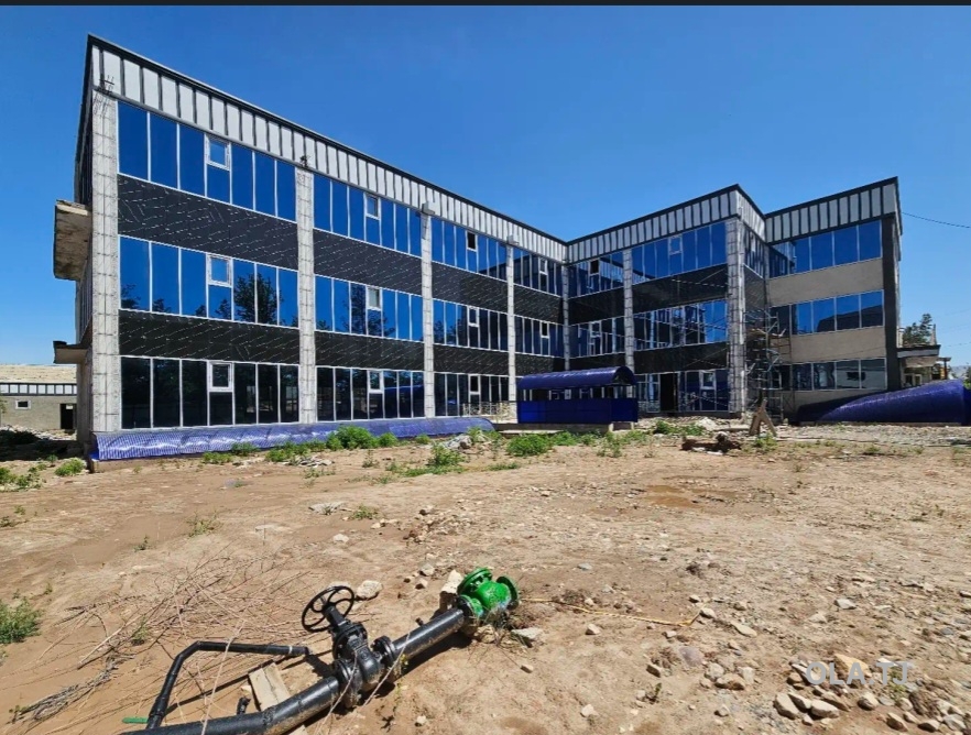 Помещение под свободное назначение, 1000м², кучаи Сомони