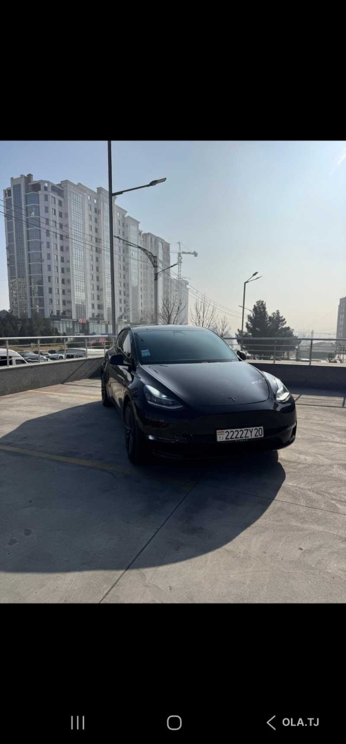 Tesla Model Y,  2020