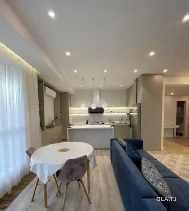 3 комнатная квартира, 14 этаж, 100 м²