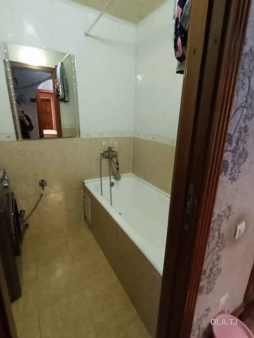 3 комнатная квартира, 3 этаж, 90 м²
