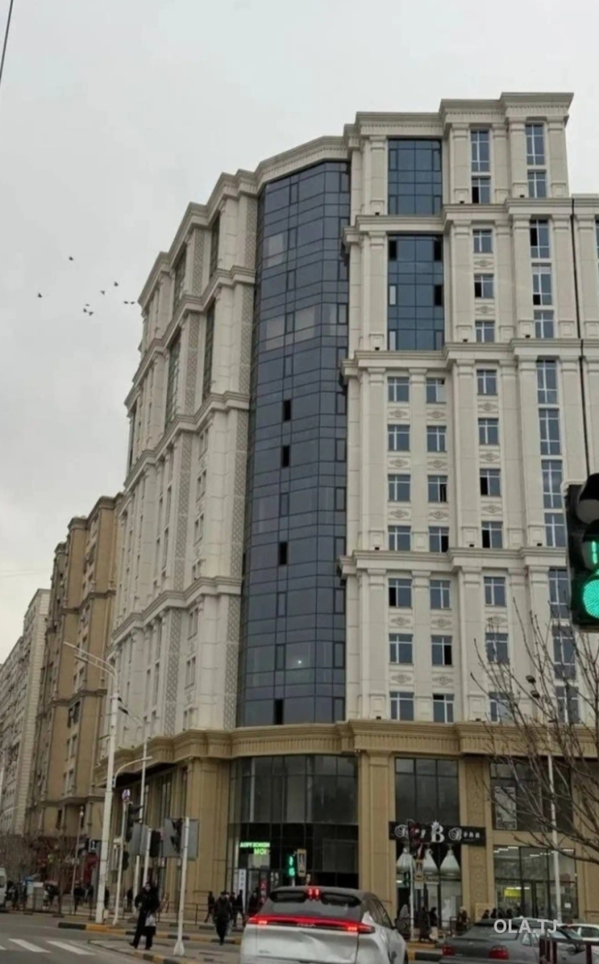4 комнатная квартира, 10, 141 м²