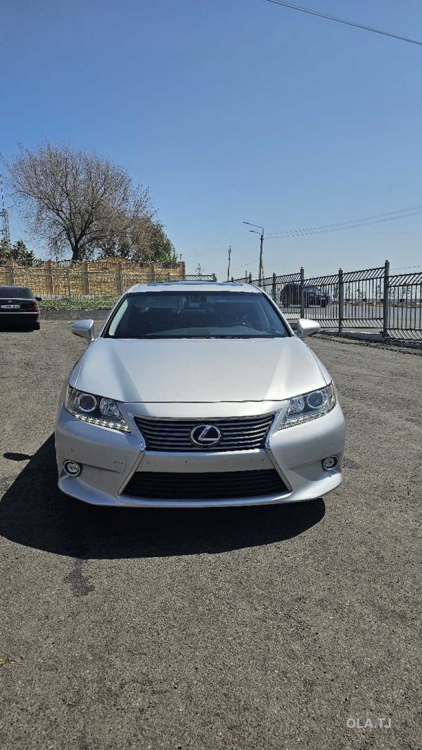 Lexus ES,  2014