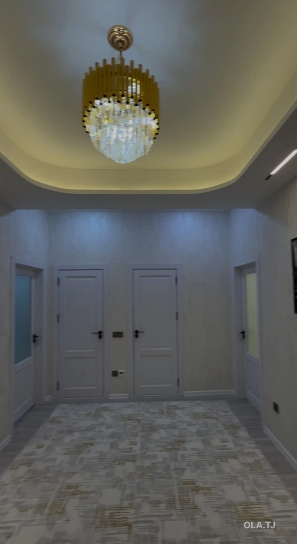 4 комнатная квартира, 8, 98 м²