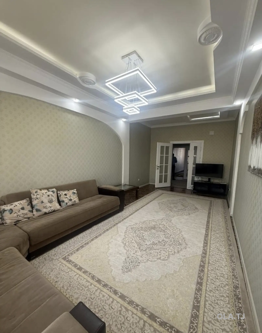 3 комнатная квартира, 14 этаж, 130 м²