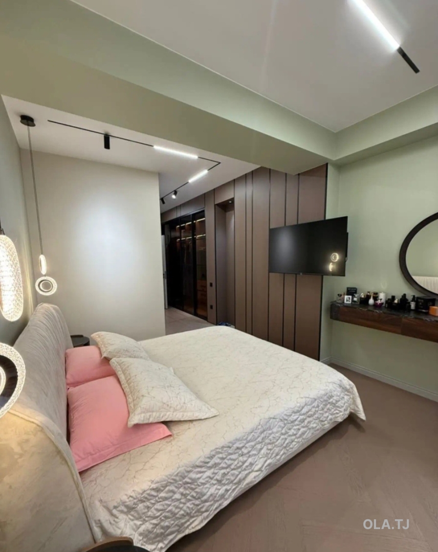 5 комнатная квартира, 10 этаж, 220 м²
