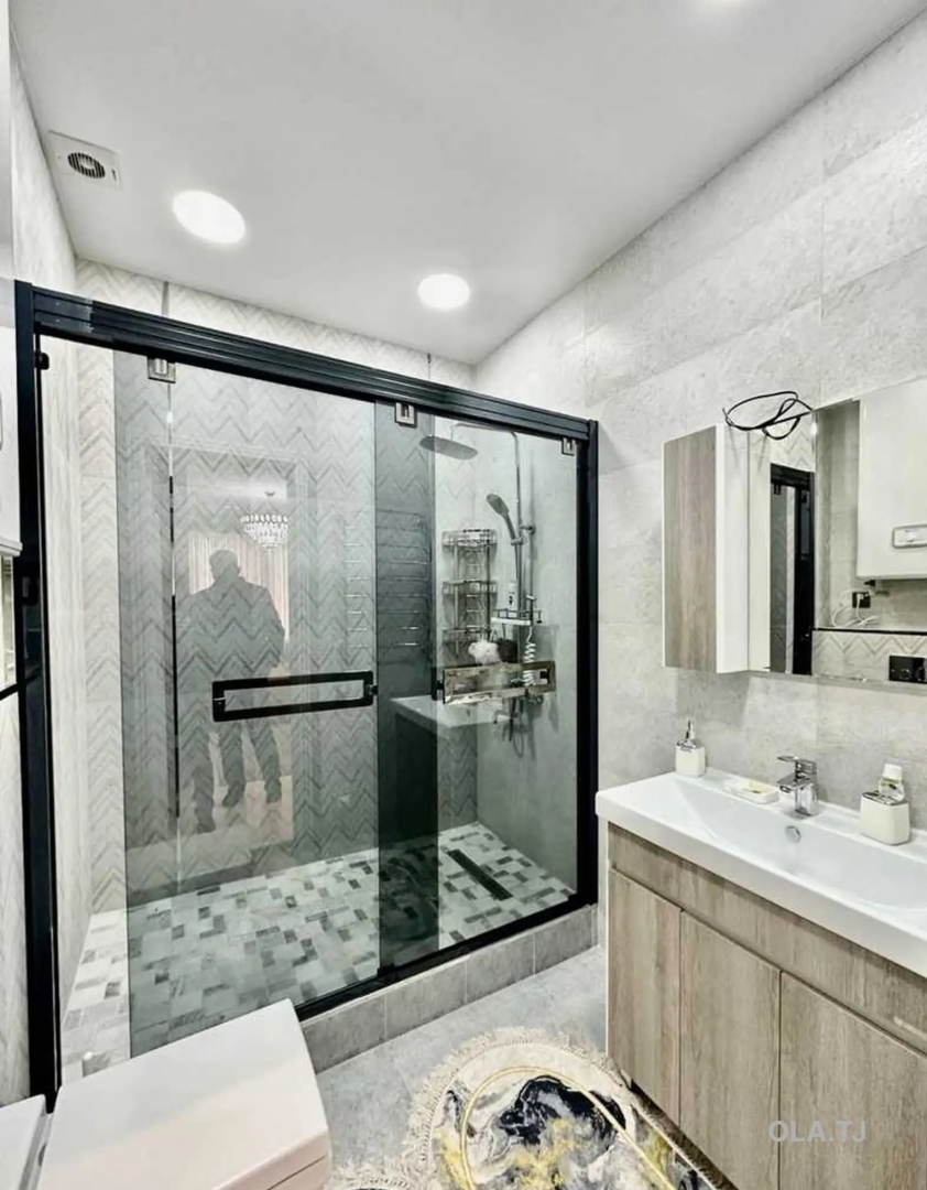 2 комнатная квартира, 14 этаж, 121 м²