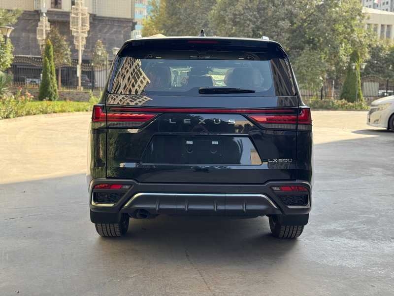 Lexus LX,  2026