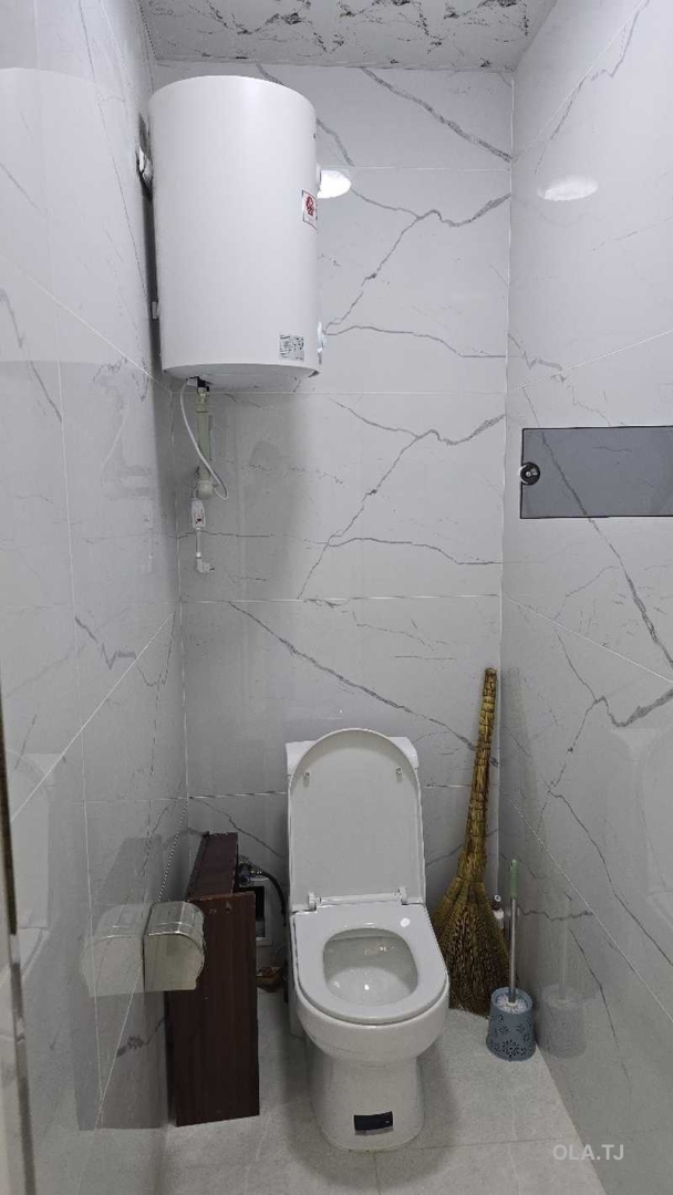 3 комнатная квартира, 2 этаж, 65 м²