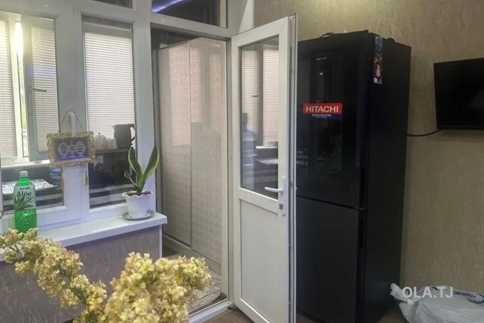 3 комнатная квартира, 4 этаж, 77 м²