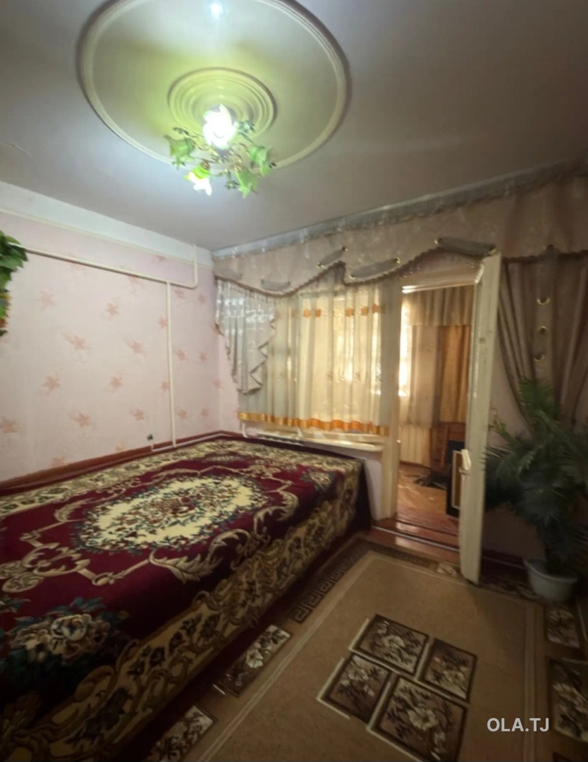 4 комнатная квартира, 1, 140 м²