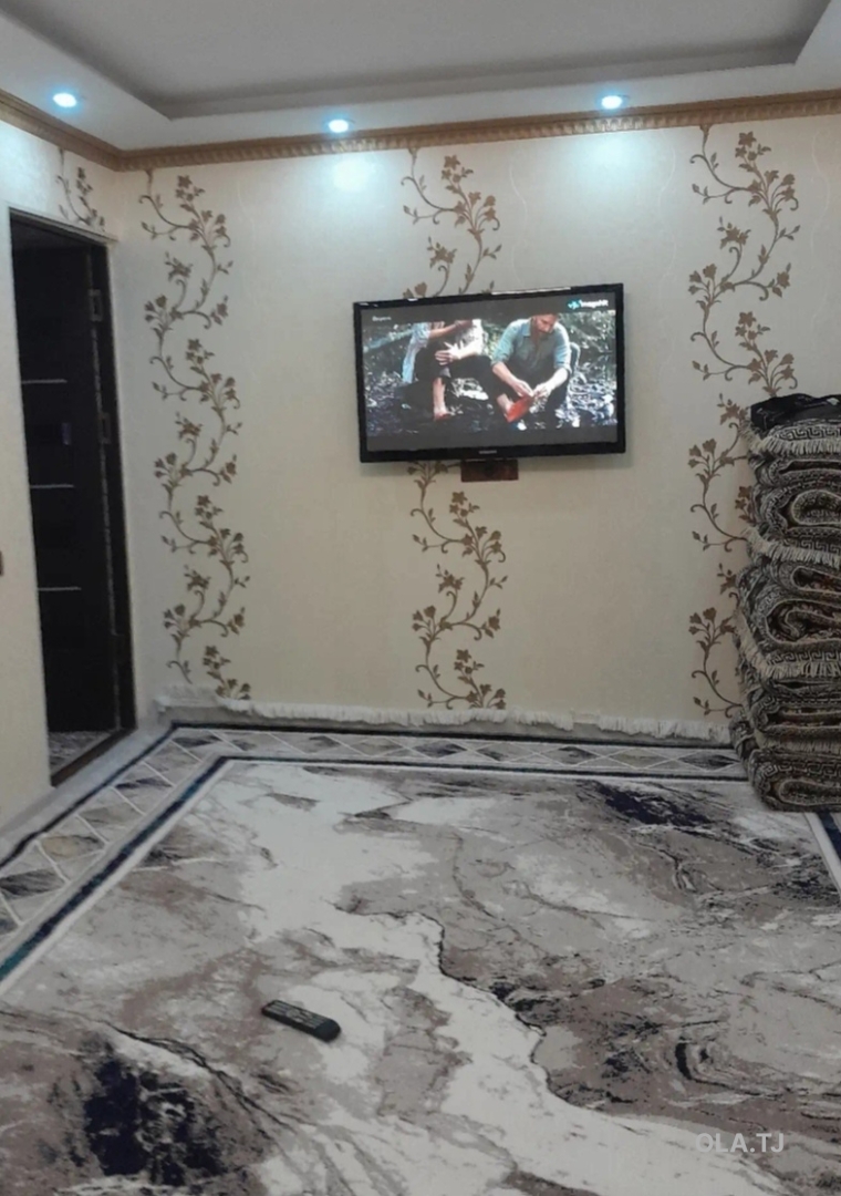 4 комнатная квартира, 3, 90 м²