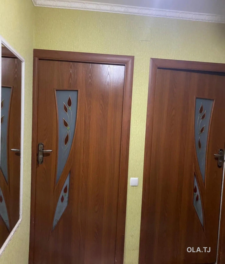 4 комнатная квартира, 3, 80 м²