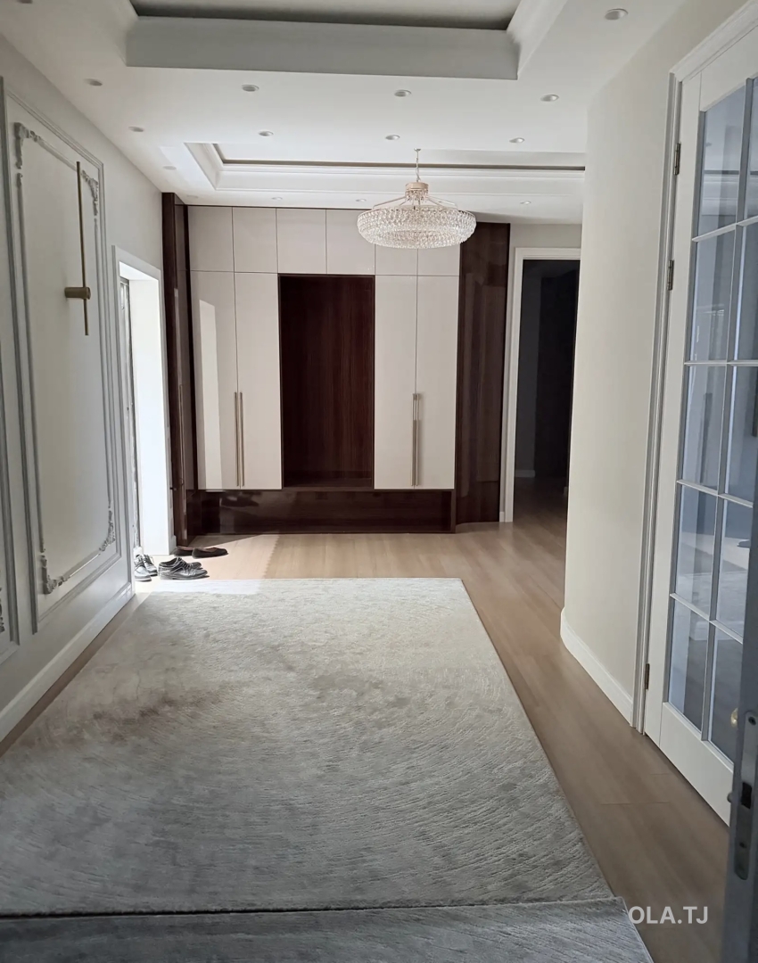 3 комнатная квартира, 12 этаж, 145 м²