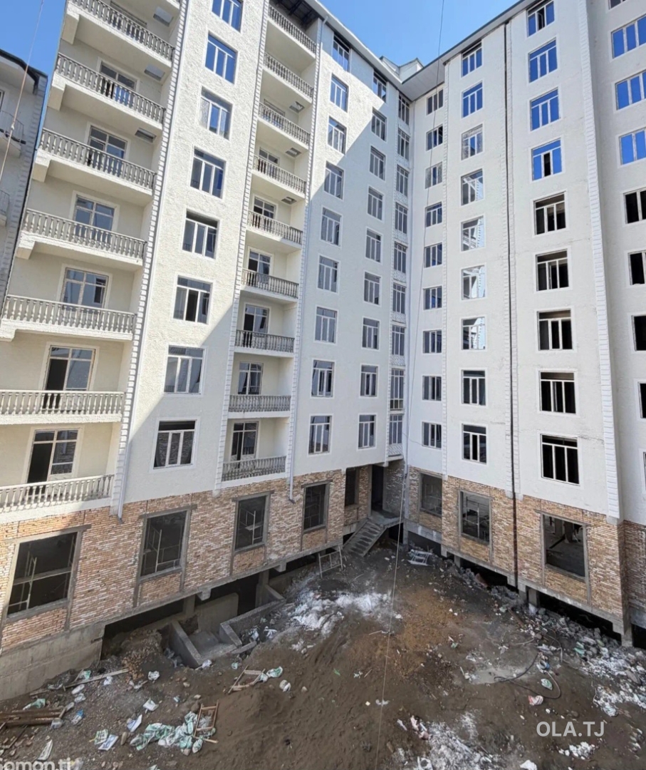 4 комнатная квартира, 7, 144 м²