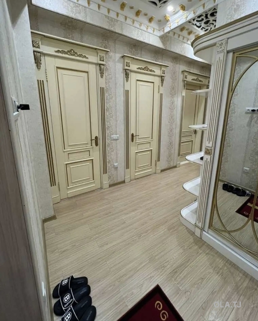 3 комнатная квартира, 6 этаж, 105 м²