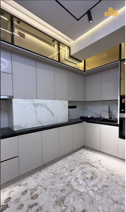 3 комнатная квартира, 15 этаж, 73 м²