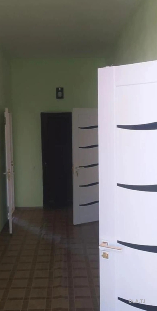 6 комнатная квартира, 1 этаж, 200 м²