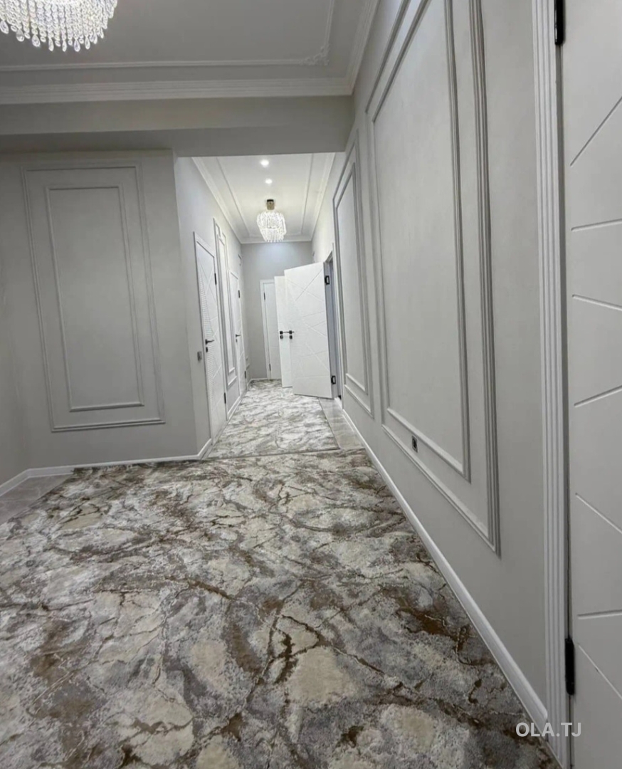 4 комнатная квартира, 16, 123 м²