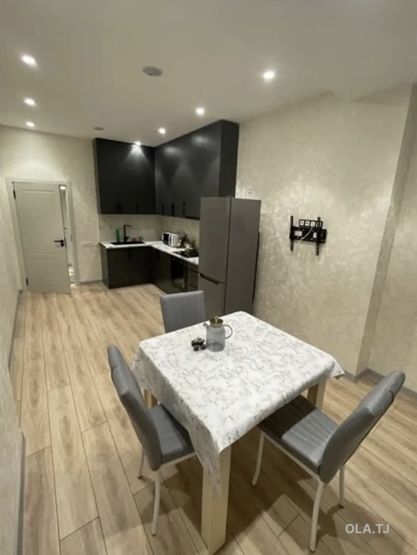 1 комнатная квартира, 4 этаж, 77 м²