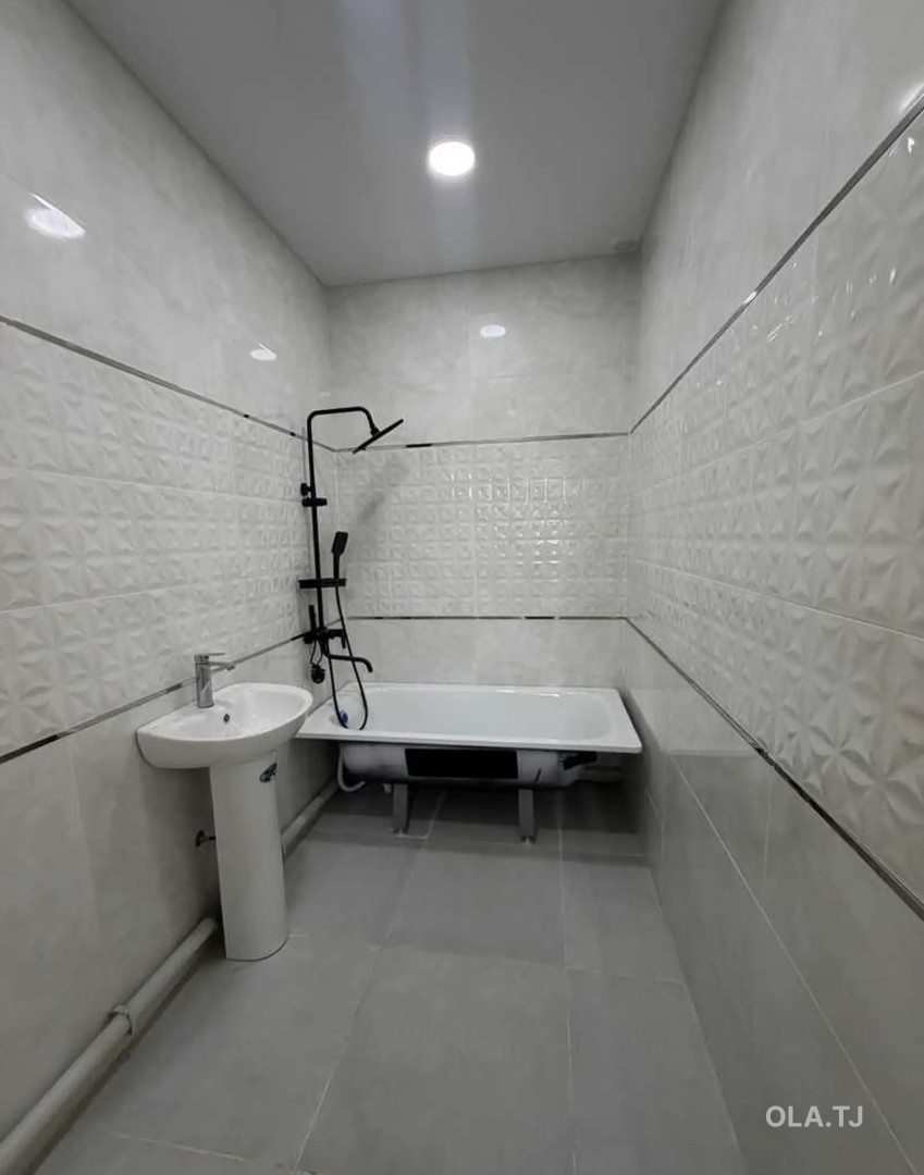 3 комнатная квартира, 5 этаж, 102 м²