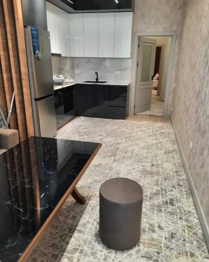2 комнатная квартира, 9 этаж, 80 м²