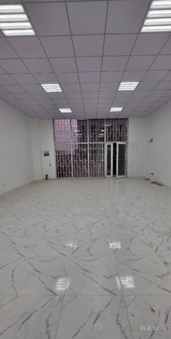 Помещение под магазин / салон, 67м², Шохмансур, Док