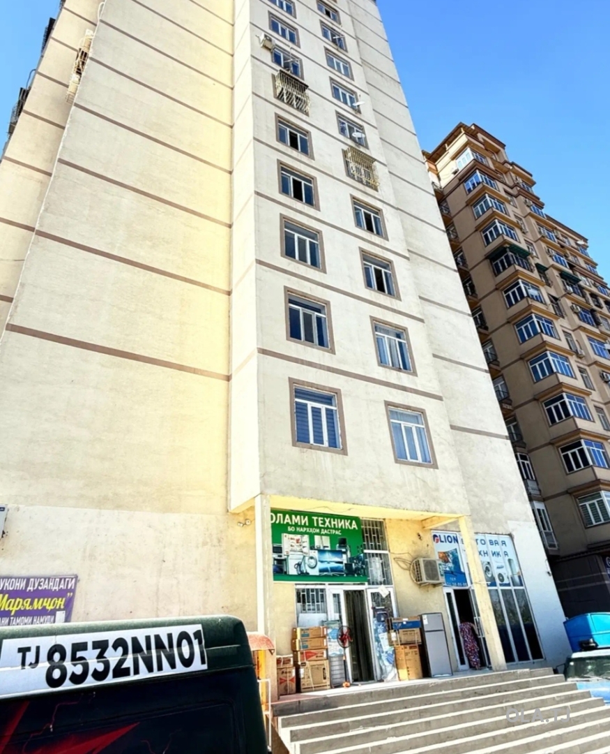 1 комнатная квартира, Цокольный этаж, 48 м²