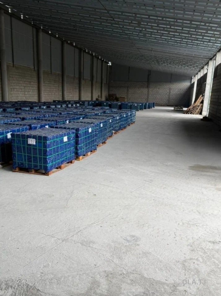 Склад на продажу, 1300 м²