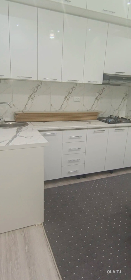 1 комнатная квартира, Цокольный этаж, 35 м²