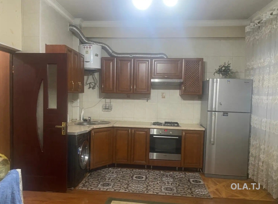 4 комнатная квартира, 2, 110 м²
